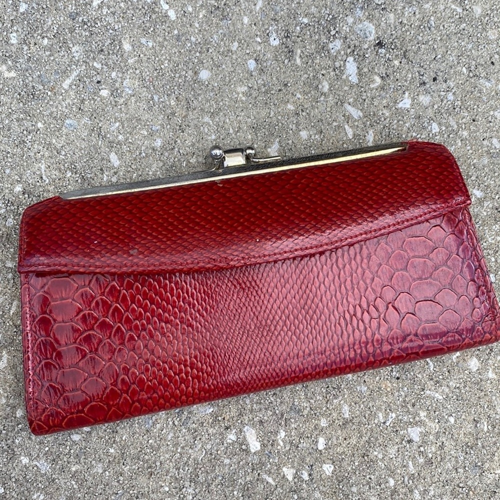Vintage Python Embossed Wallet Womens OS Red Kiss Lock Clutch Leather